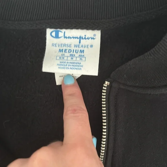 Champion Long Sleeve Sweatshirt - Picture 3 of 3